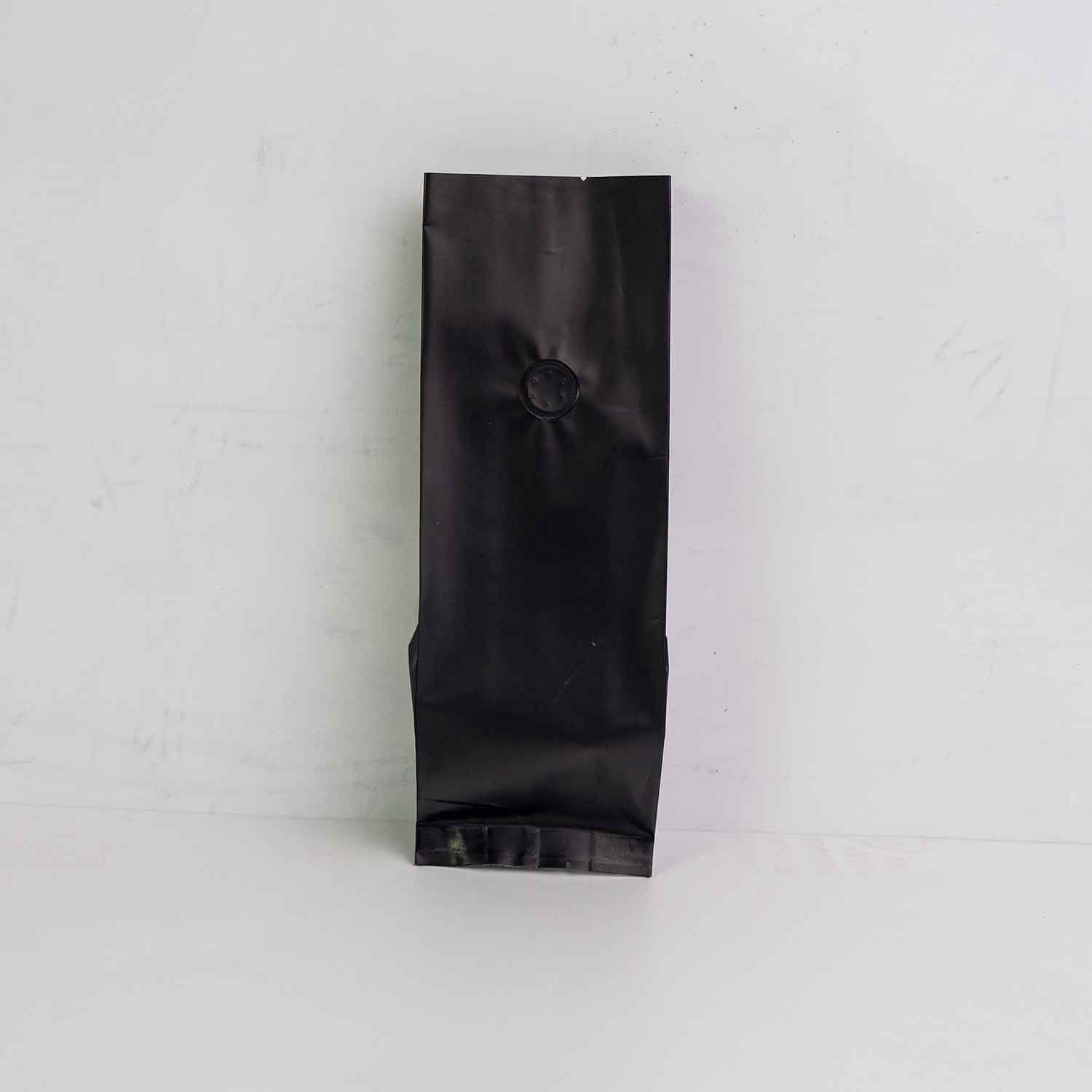 2.5 x 9nch tear notch black foil bag for syringe