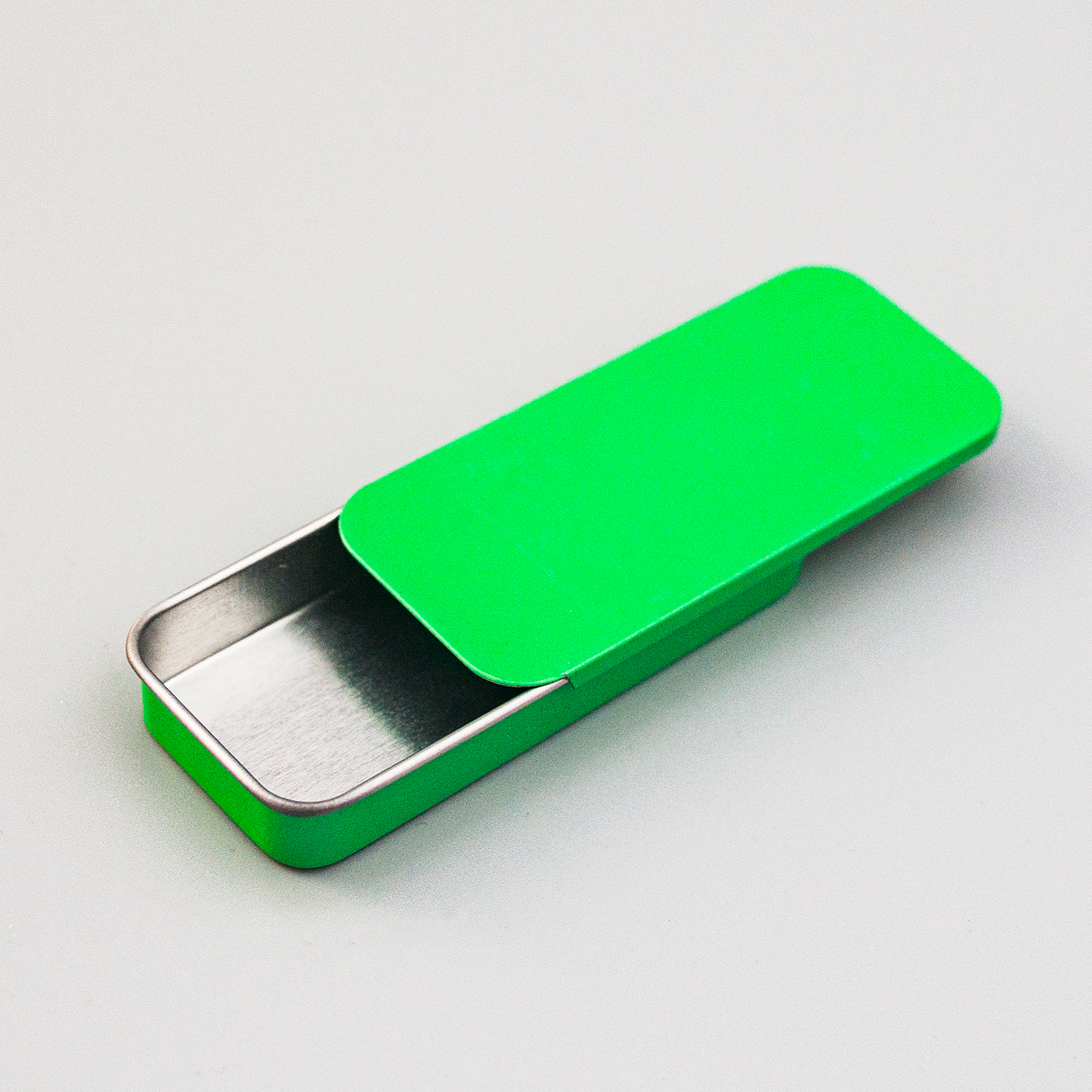 metal cannabis sliding tins